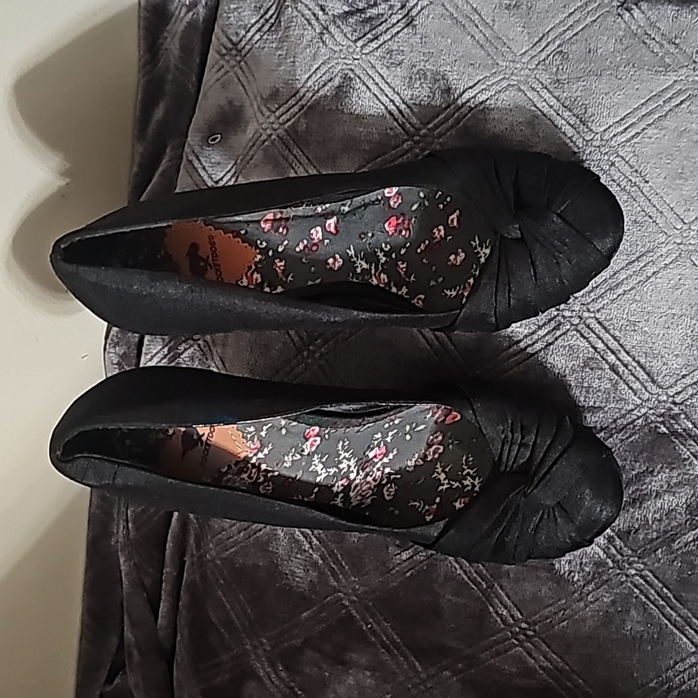 Rocket Dog Black Knot Heels
